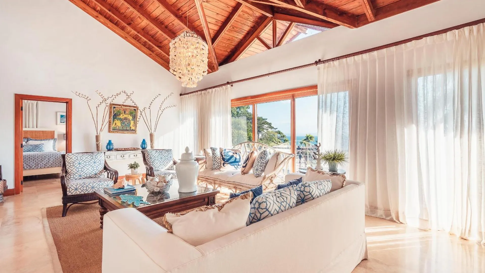 Charming Villa With Ocean View In Puerto Bahia Samana