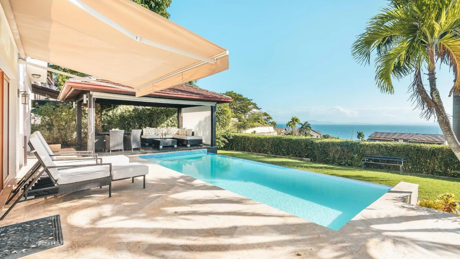 Charming Villa With Ocean View In Puerto Bahia Samana