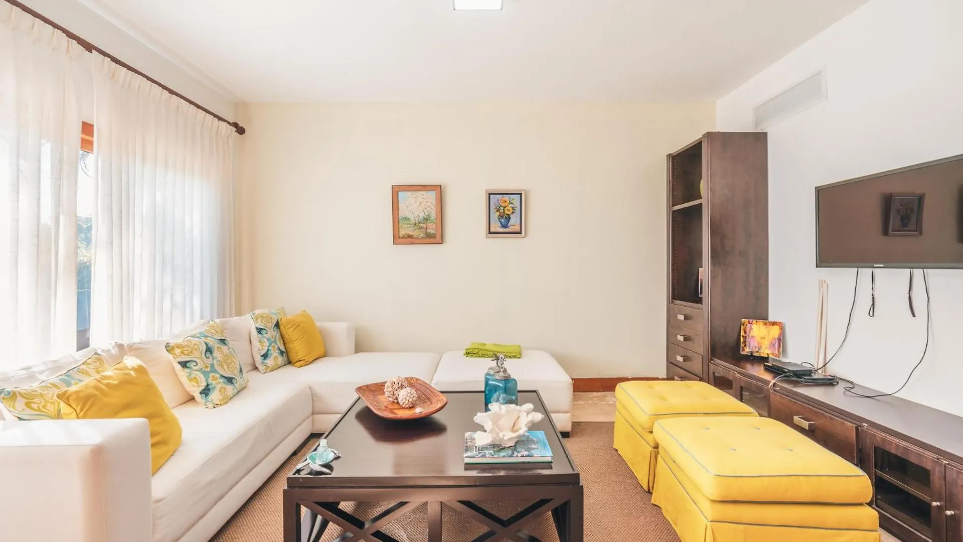 Charming Villa With Ocean View In Puerto Bahia Samana 0*,